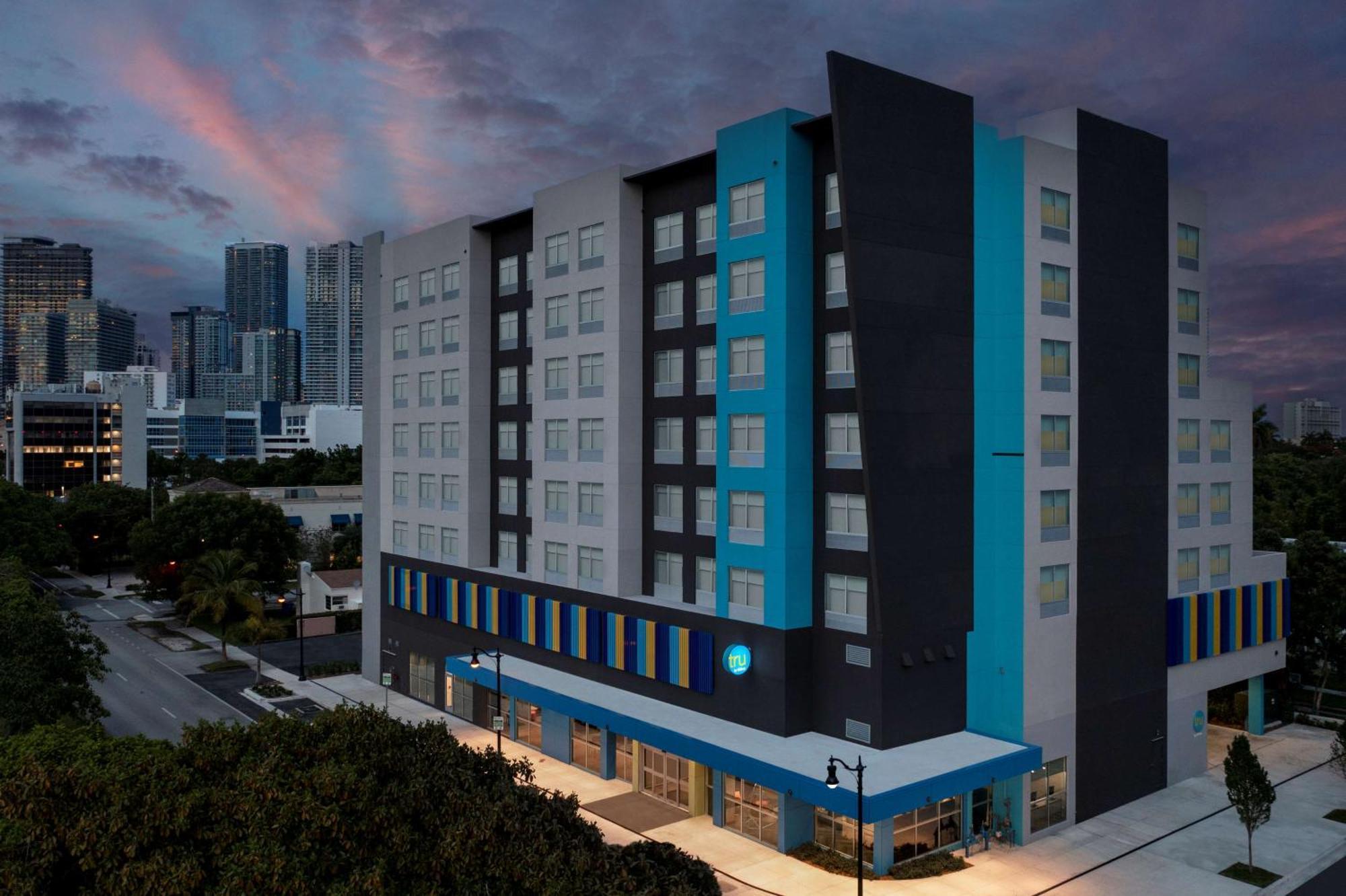Tru By Hilton Miami West Brickell Hotell Exteriör bild