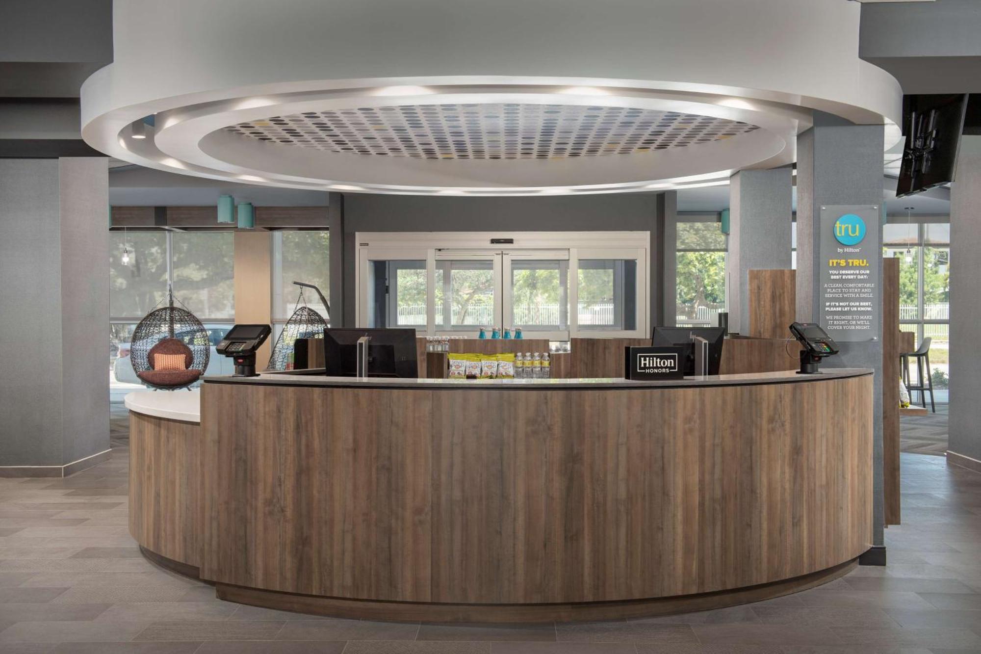 Tru By Hilton Miami West Brickell Hotell Exteriör bild